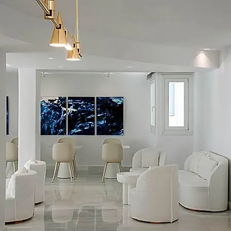 Hotel Petasos Chic