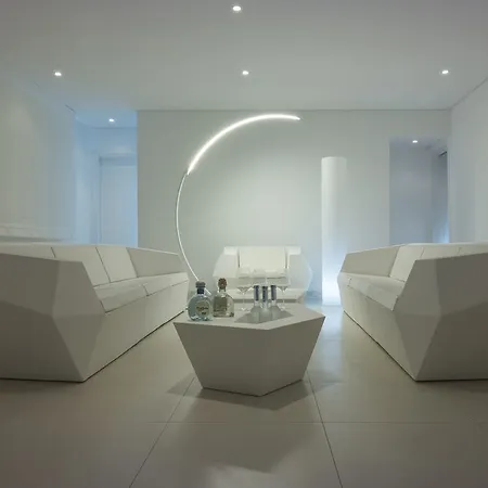 Hotel Petasos Chic